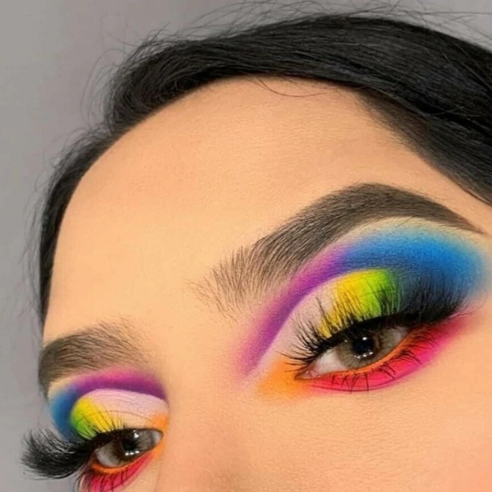 30 Colors Eyeshadow Palette - Picture 2 of 3